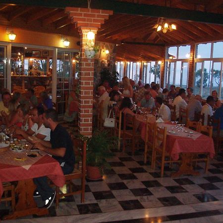 Anaxos Hotel Bagian luar foto