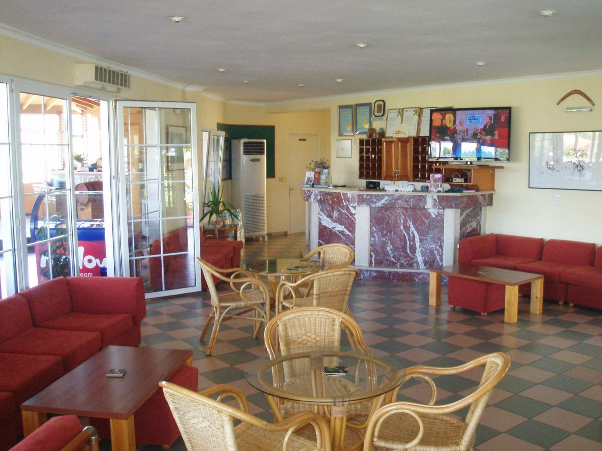 Anaxos Hotel Bagian luar foto