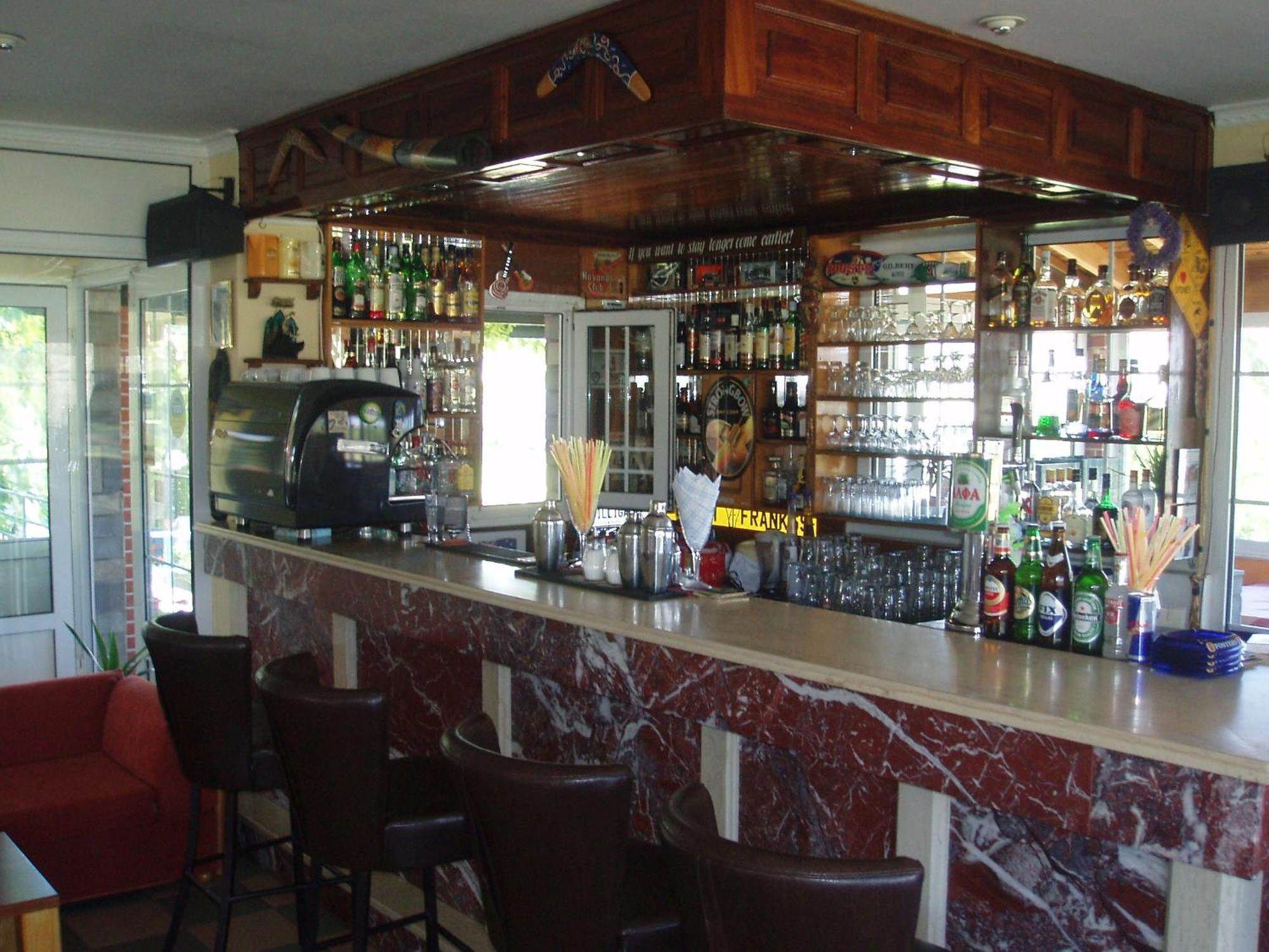Anaxos Hotel Bagian luar foto