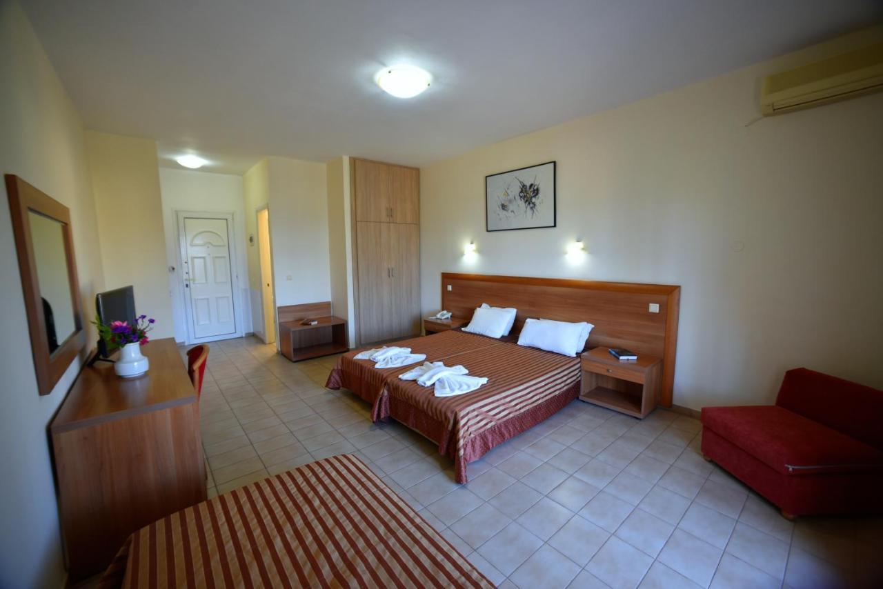 Anaxos Hotel Bagian luar foto
